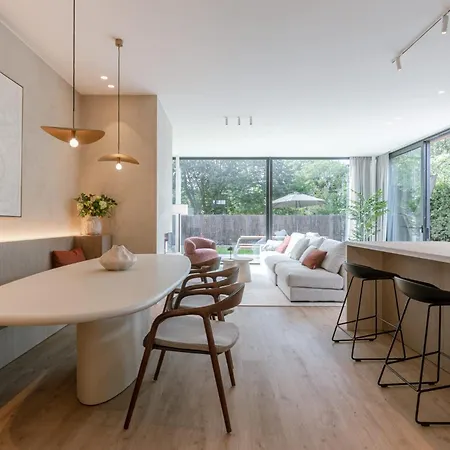 Modern Cozy - La Madrague